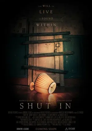 Взаперти (2022)